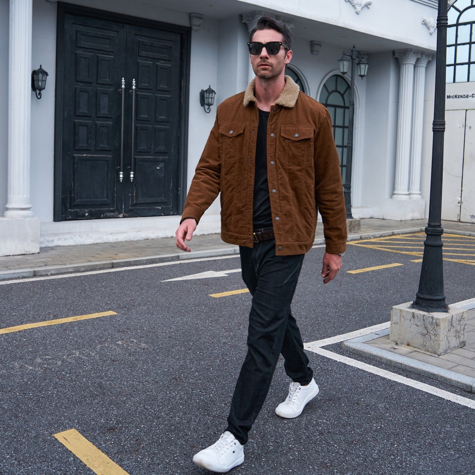 Herren - Cordjacke -  Baumwolle - Sherpa-Futter für den Winter - Gemütliche und warme Oberbekleidung