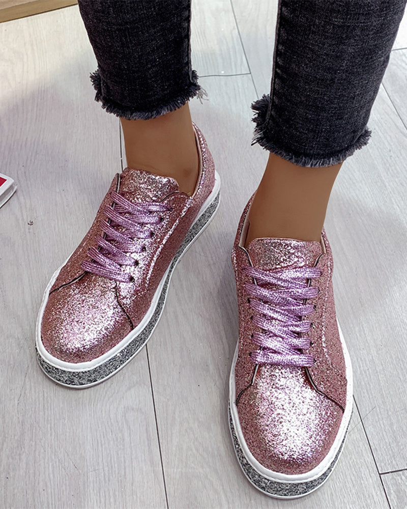 Plateau-Turnschuhe mit Glitzer in großen Größen für Frauen