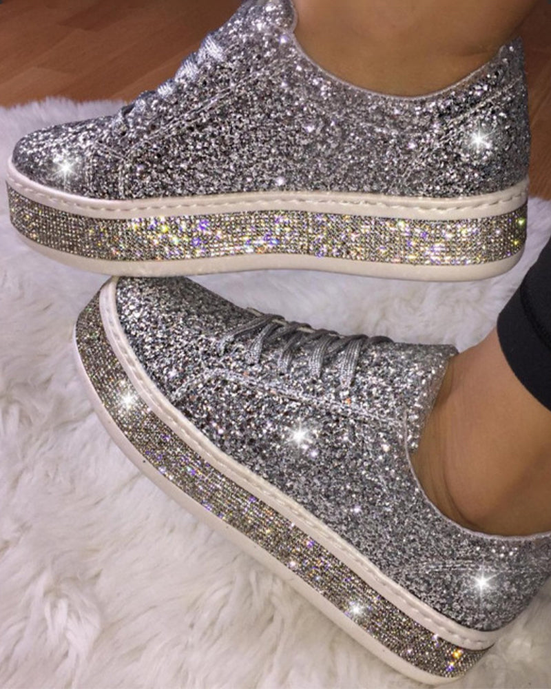 Plateau-Turnschuhe mit Glitzer in großen Größen für Frauen